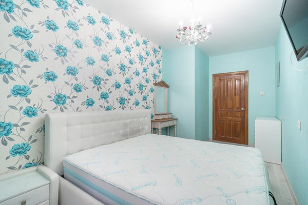 Продам многокомнатную квартиру, Победы б-р, 46БкБ, Воронеж г