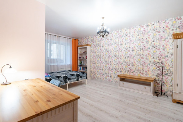 Продам многокомнатную квартиру, Победы б-р, 46БкБ, Воронеж г