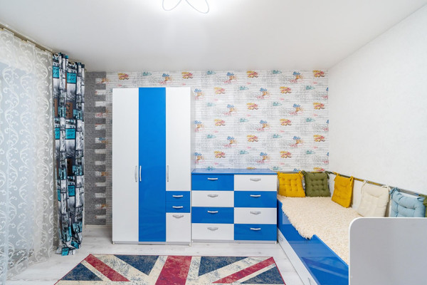 Продам многокомнатную квартиру, Победы б-р, 46БкБ, Воронеж г