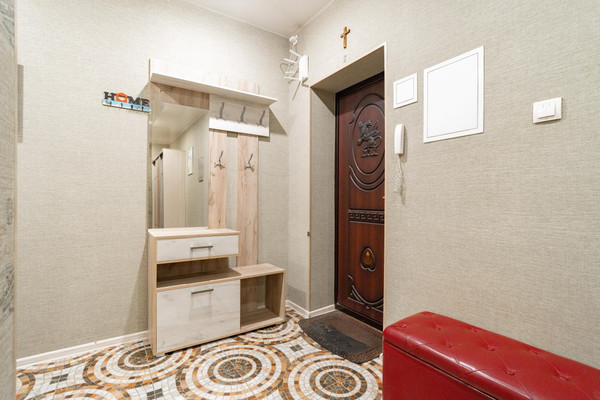 Продам многокомнатную квартиру, Победы б-р, 46БкБ, Воронеж г