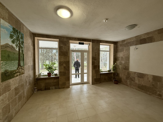 Продам двухкомнатную (2-комн.) квартиру, Курортная ул, 71, Саки г