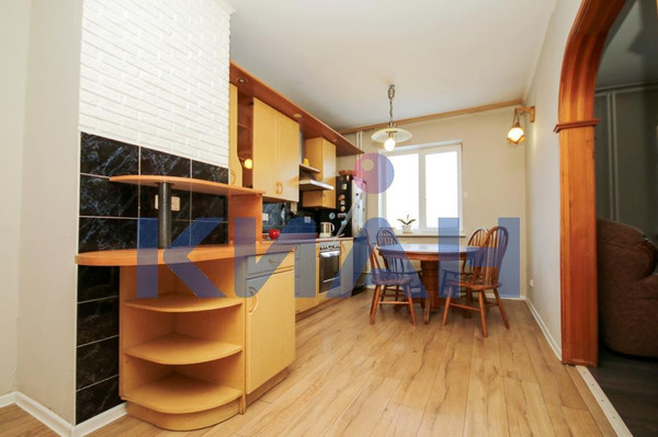 Продам многокомнатную квартиру, Металлургов пр-кт, 38, Красноярск г