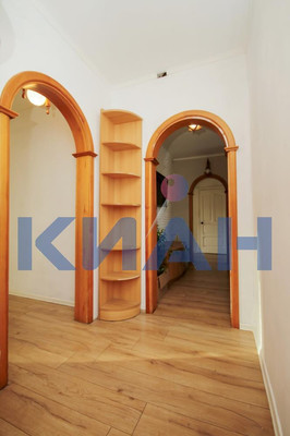 Продам многокомнатную квартиру, Металлургов пр-кт, 38, Красноярск г