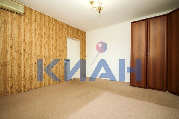 Продам многокомнатную квартиру, Металлургов пр-кт, 38, Красноярск г