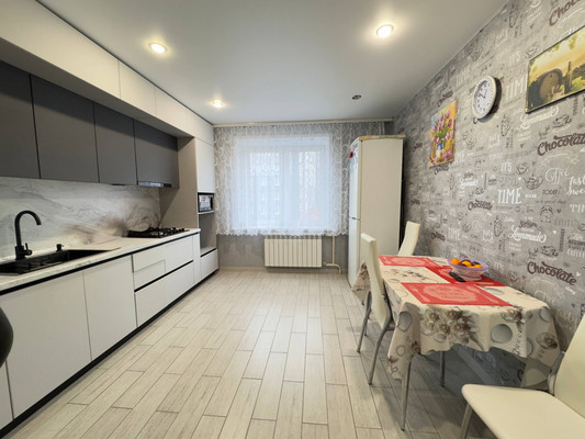 Продам однокомнатную (1-комн.) квартиру, А.К.Толстого ул, 3, Брянск г