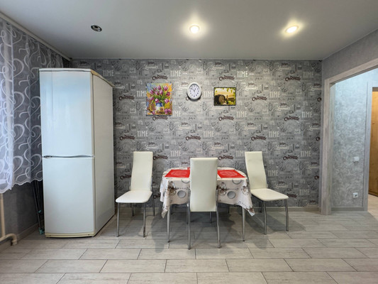 Продам однокомнатную (1-комн.) квартиру, А.К.Толстого ул, 3, Брянск г