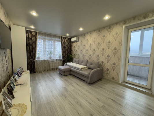 Продам однокомнатную (1-комн.) квартиру, А.К.Толстого ул, 3, Брянск г