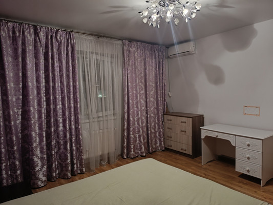 Сдам однокомнатную (1-комн.) квартиру, Луговая ул, 6нак2, Симферополь г