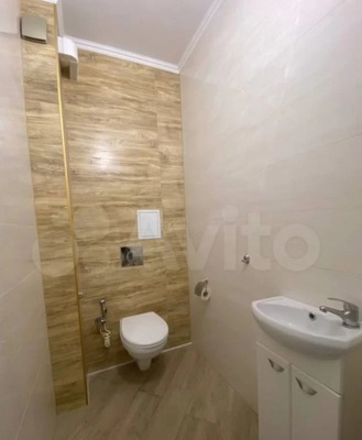 Продам двухкомнатную (2-комн.) квартиру, В.Денисова ул, 18, Калининград г