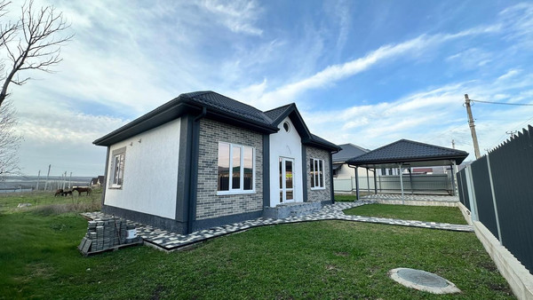 Продам дом, Сапфировая ул, 4, Натухаевская ст-ца, 0 км от города