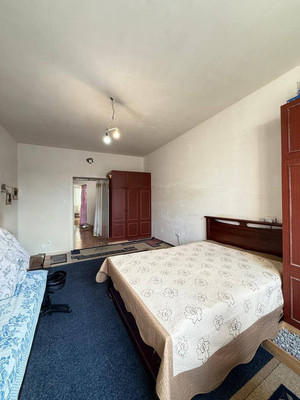 Продам трехкомнатную (3-комн.) квартиру, Чернышевского ул, 181, Нальчик г