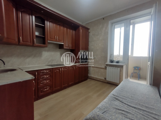 Продам однокомнатную (1-комн.) квартиру, 1 Мая ул, 26, Пенье д