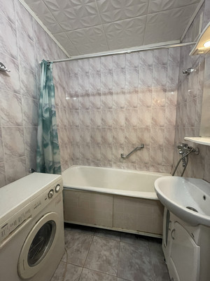 Продам однокомнатную (1-комн.) квартиру, Елецкая ул, 8к1, Москва г