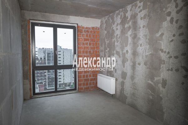 Продам трехкомнатную (3-комн.) квартиру, Энгельса пр-кт, 31, Санкт-Петербург г