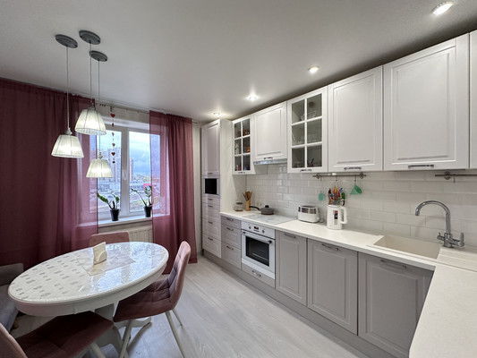 Продам двухкомнатную (2-комн.) квартиру, Комендантский пр-кт, 50Ак1, Санкт-Петербург г