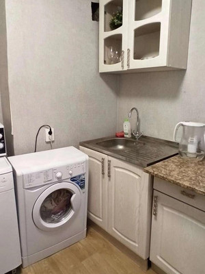 Сдам однокомнатную (1-комн.) квартиру, Новгородская ул, 9, Колпино г