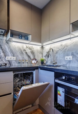 Продам трехкомнатную (3-комн.) квартиру, Расковой ул, 14, Москва г