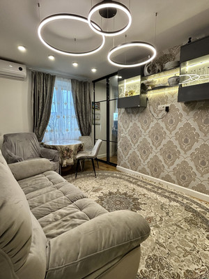 Продам трехкомнатную (3-комн.) квартиру, Расковой ул, 14, Москва г