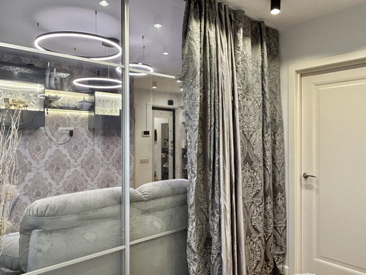 Продам трехкомнатную (3-комн.) квартиру, Расковой ул, 14, Москва г