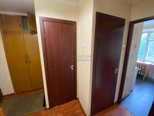 Продам однокомнатную (1-комн.) квартиру, Космонавтов ул, 4, Москва г