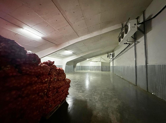 Продам коммерческое помещение 4 000 м2, 50, Филипповское д