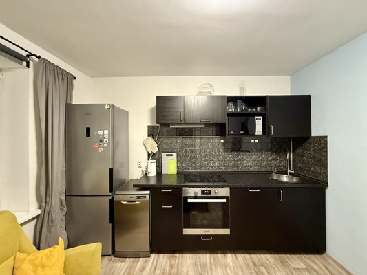 Сдам трехкомнатную (3-комн.) квартиру, Заречная ул, 37А, Парголово п