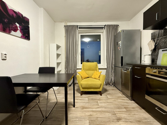 Сдам трехкомнатную (3-комн.) квартиру, Заречная ул, 37А, Парголово п