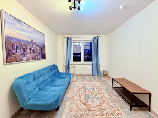 Сдам трехкомнатную (3-комн.) квартиру, Заречная ул, 37А, Парголово п