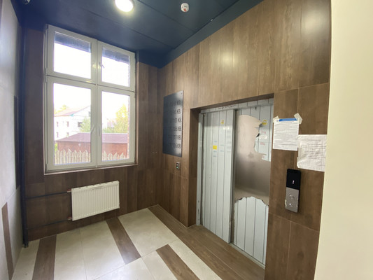 Продам трехкомнатную (3-комн.) квартиру, Светлогорская ул, 1, Аристово д