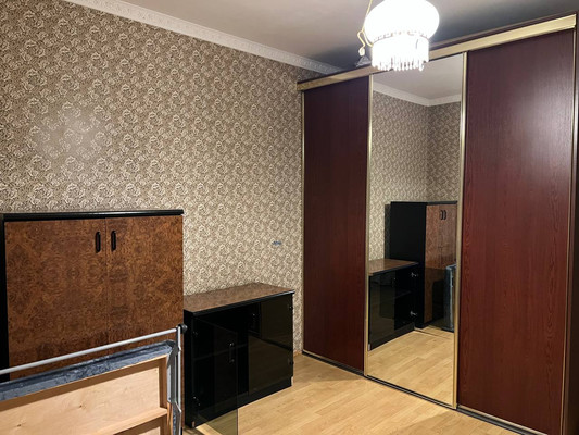 Продам трехкомнатную (3-комн.) квартиру, Подольская ул, 9/20, Северово д