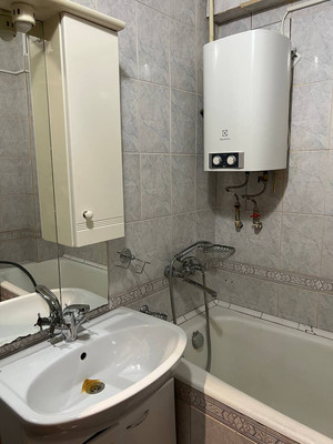 Продам трехкомнатную (3-комн.) квартиру, Подольская ул, 9/20, Северово д