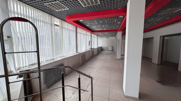 Продам коммерческое помещение 300 м2, Ленина пр-кт, 39, Нальчик г