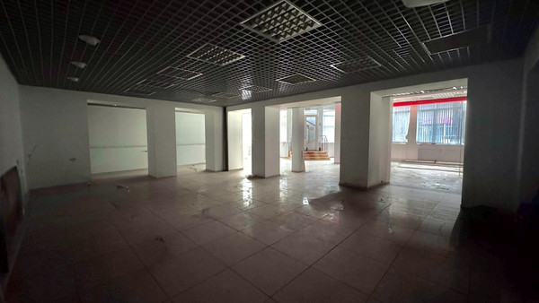 Продам коммерческое помещение 300 м2, Ленина пр-кт, 39, Нальчик г