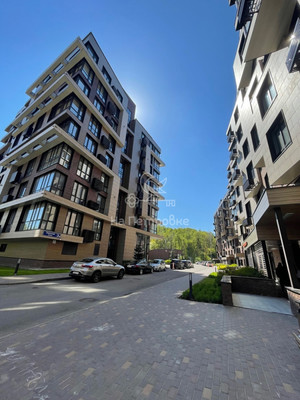 Продам трехкомнатную (3-комн.) квартиру, Заречная (Новогорск мкр.) ул, 2к2, Химки г