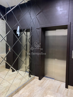 Продам трехкомнатную (3-комн.) квартиру, Заречная (Новогорск мкр.) ул, 2к2, Химки г