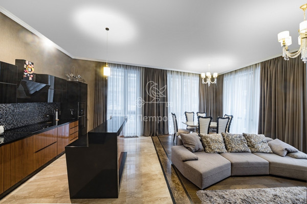 Продам трехкомнатную (3-комн.) квартиру, Заречная (Новогорск мкр.) ул, 2к2, Химки г