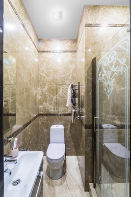 Продам трехкомнатную (3-комн.) квартиру, Заречная (Новогорск мкр.) ул, 2к2, Химки г