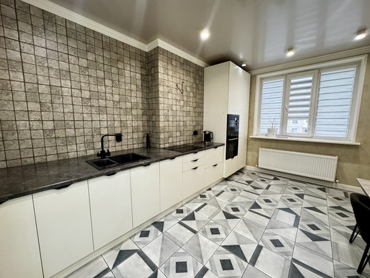 Продам двухкомнатную (2-комн.) квартиру, Атажукина ул, 12к7, Нальчик г