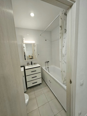 Сдам однокомнатную (1-комн.) квартиру, Орлово-Денисовский пр-кт, 19к3, Санкт-Петербург г