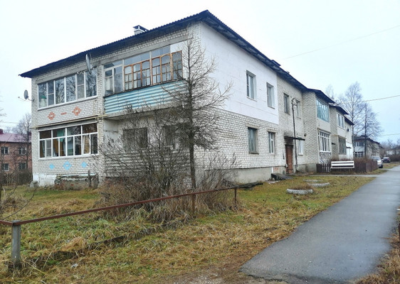 Продам двухкомнатную (2-комн.) квартиру, Советская ул, 27, Купанское с