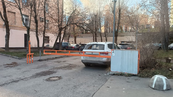 Продам трехкомнатную (3-комн.) квартиру, Трофимова ул, 31, Москва г