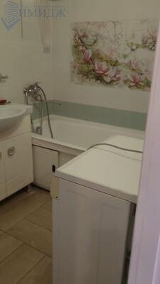 Сдам двухкомнатную (2-комн.) квартиру, Медицинский пер, 14Д, Красноярск г