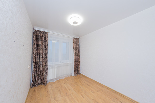 Продам многокомнатную квартиру, Надежды Сусловой ул, 2к3, Нижний Новгород г