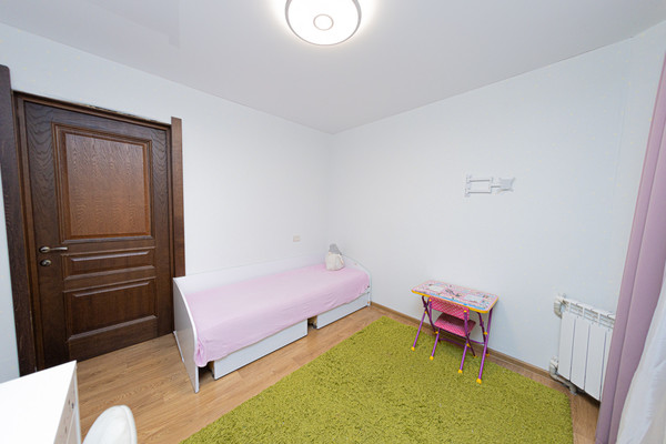 Продам многокомнатную квартиру, Надежды Сусловой ул, 2к3, Нижний Новгород г