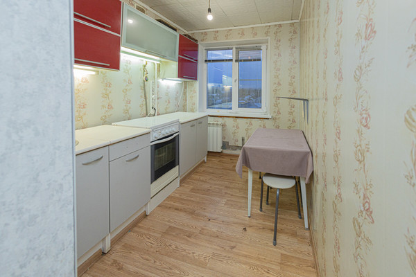 Продам многокомнатную квартиру, Надежды Сусловой ул, 2к3, Нижний Новгород г