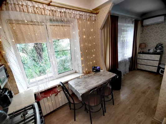 Продам двухкомнатную (2-комн.) квартиру, 2-я Краснодарская ул, 149, Ростов-на-Дону г