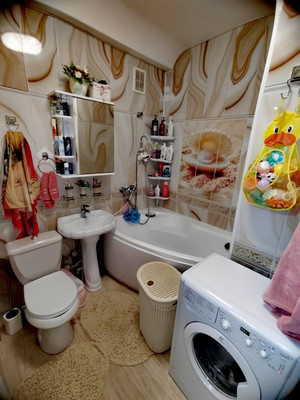 Продам двухкомнатную (2-комн.) квартиру, 2-я Краснодарская ул, 149, Ростов-на-Дону г