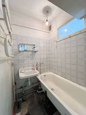 Продам двухкомнатную (2-комн.) квартиру, Ингушская ул, 1, Нальчик г