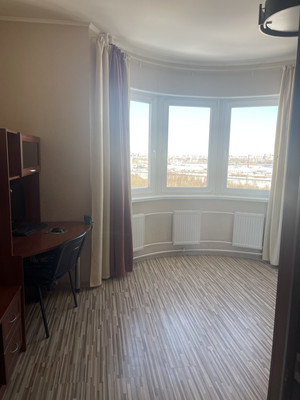 Продам трехкомнатную (3-комн.) квартиру, Димитрова ул, 41к1, Санкт-Петербург г