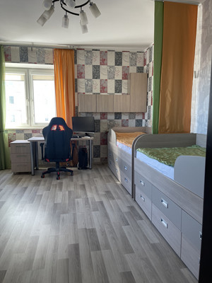 Продам трехкомнатную (3-комн.) квартиру, Димитрова ул, 41к1, Санкт-Петербург г